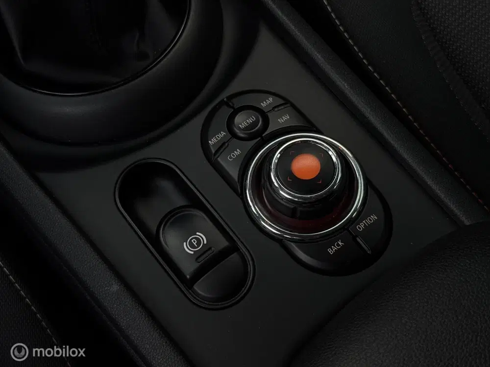 Mini Clubman 1.5 uit 2020, foto 15