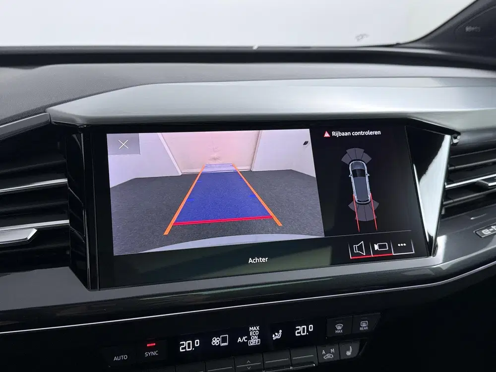 Audi Q4 e-tron 40 S edition 77 kWh uit 2023, foto 14
