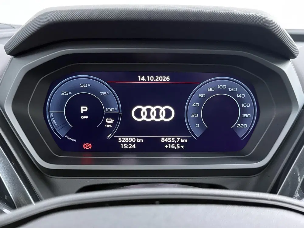 Audi Q4 e-tron 40 S edition 77 kWh uit 2023, foto 4