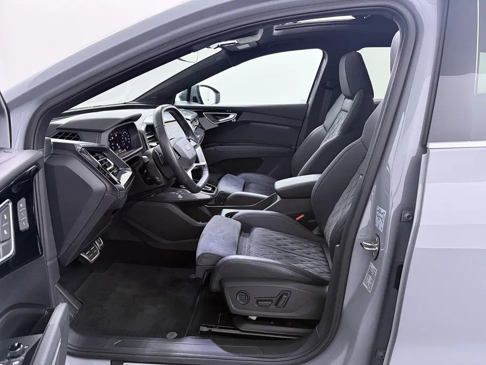 Audi Q4 e-tron 40 S edition 77 kWh uit 2023, foto 6