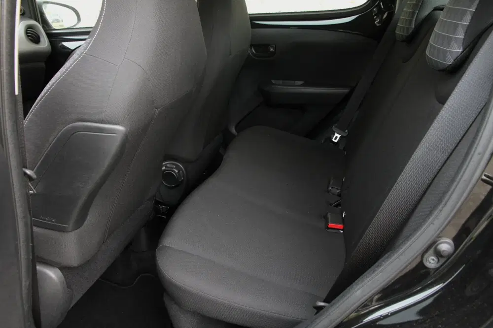 Peugeot 108 1.0 e-VTi Active uit 2022, foto 14
