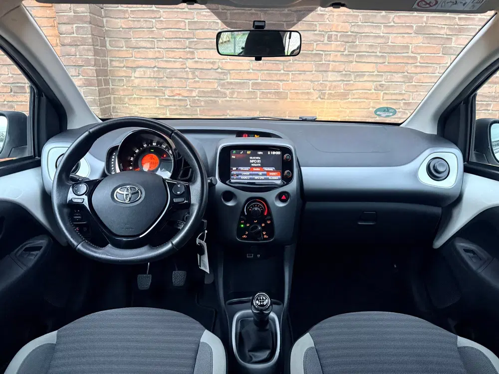 Toyota Aygo 1.0 VVT-i x-play·Carplay·Camera·Airco·Deal uit 2019, foto 2