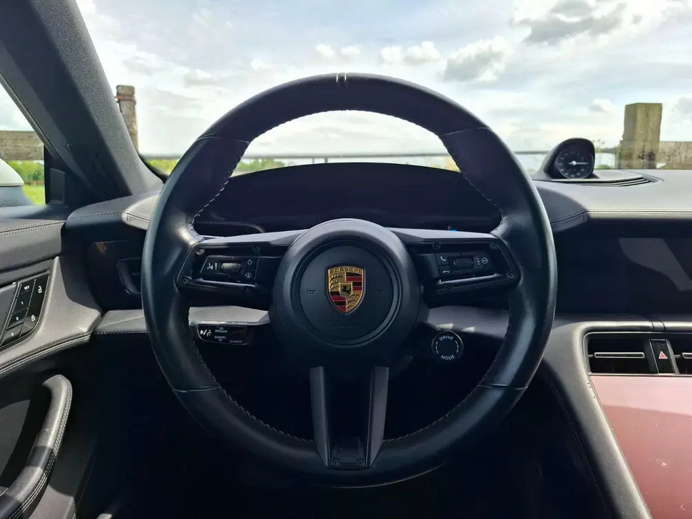 Porsche Taycan 490pk 2021 Grijs uit 2021, foto 13