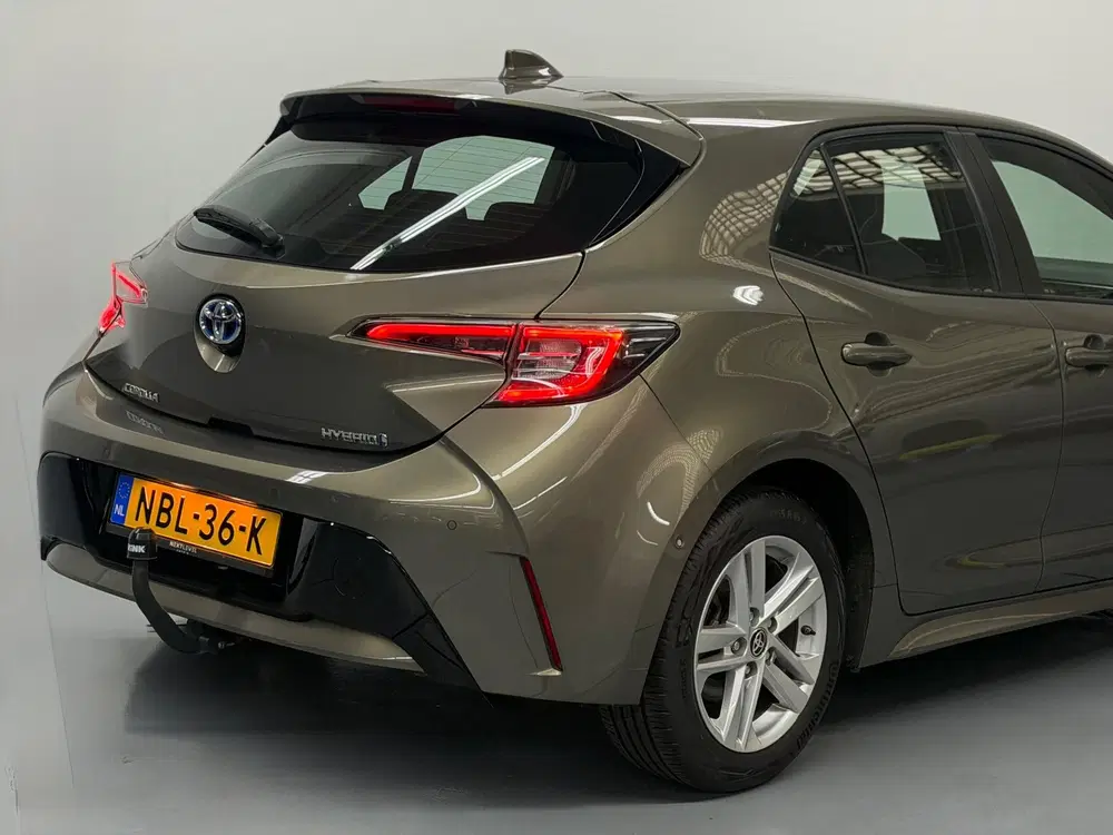 Toyota Corolla 1.8 Hybrid Active Camera Stoelverwar Deale uit 2022, foto 12