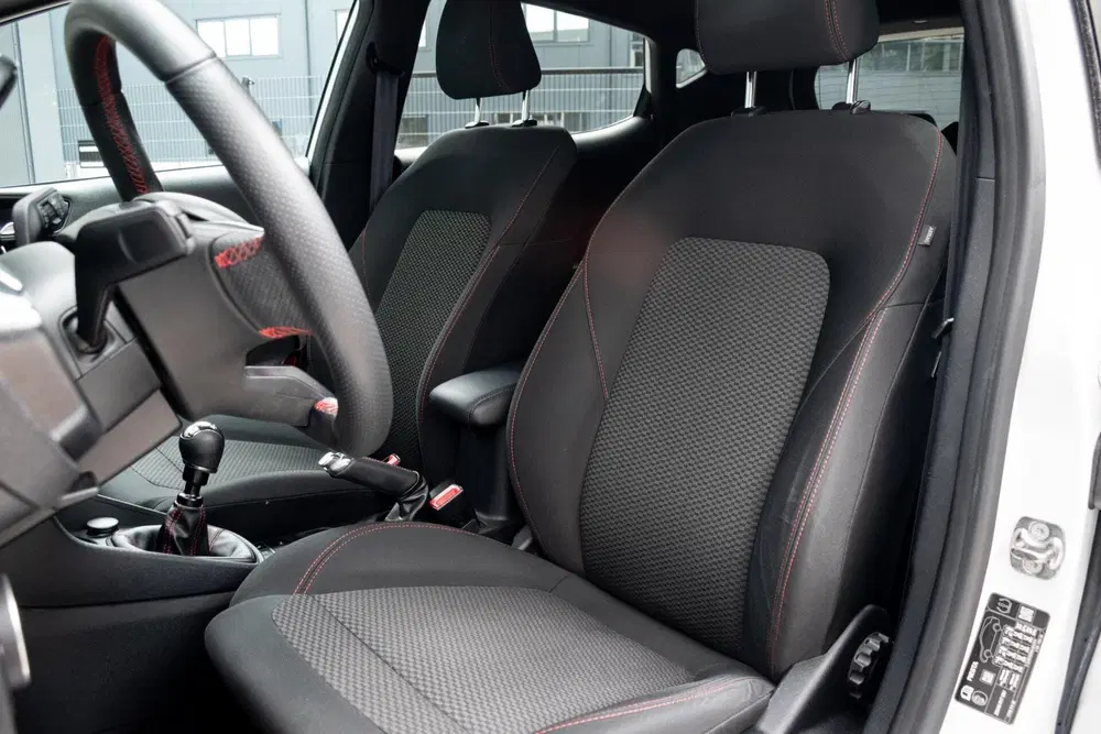 Ford Fiesta 1.0 EcoBoost Hybrid ST-Line uit 2021, foto 4
