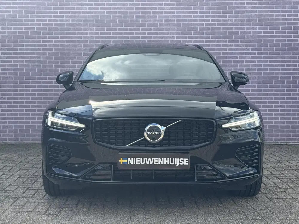 Volvo V60 2.0 T6 Plug-in hybrid AWD Ultra Dark uit 2026, foto 13