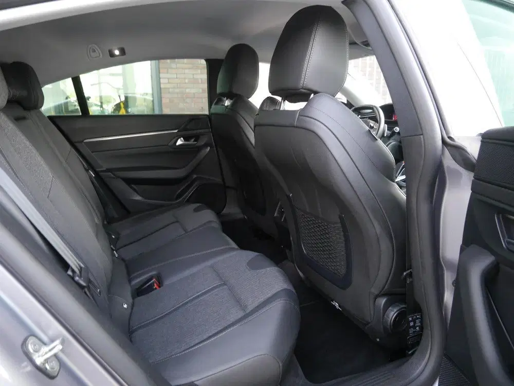 Peugeot 508 1.2 PureTech Allure Pack Business uit 2022, foto 13