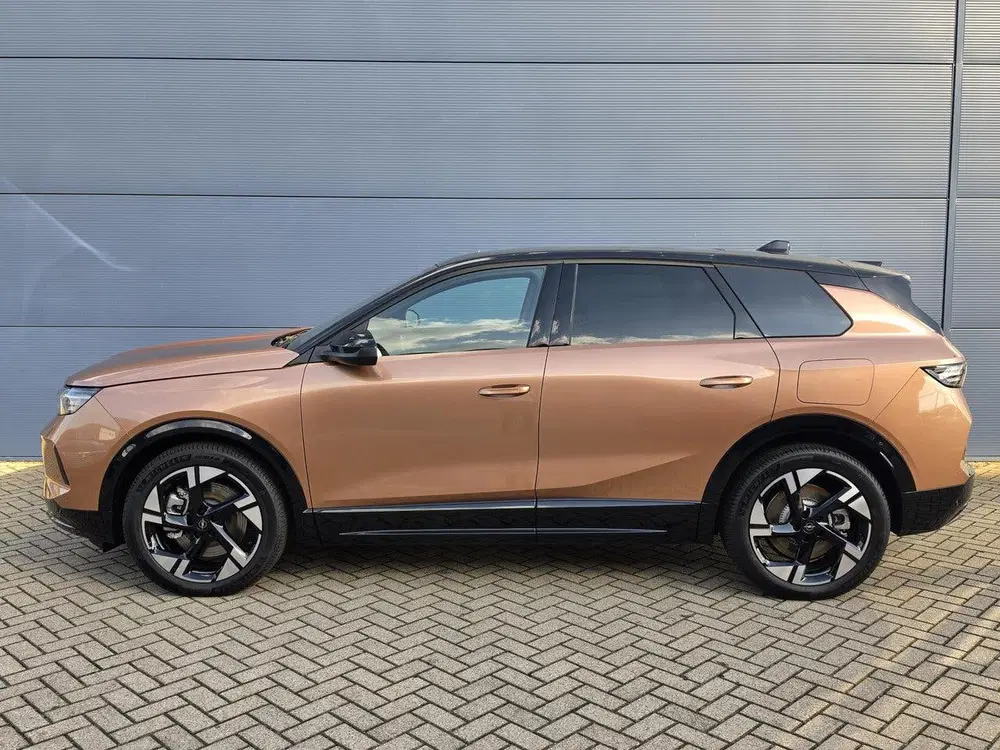 Opel Grandland 73kWh 213pk GS uit 2025, foto 2