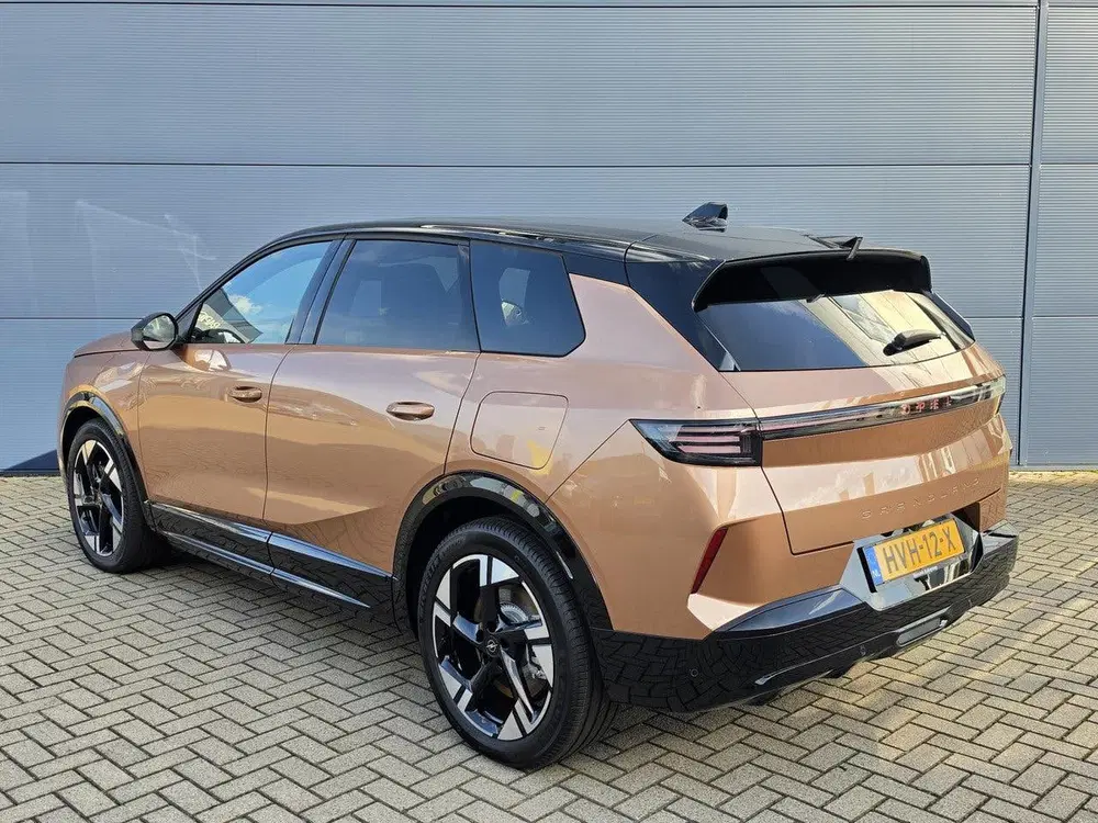 Opel Grandland 73kWh 213pk GS uit 2025, foto 3