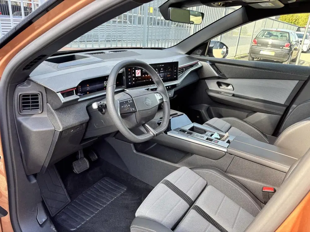 Opel Grandland 73kWh 213pk GS uit 2025, foto 9