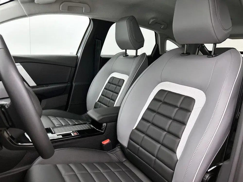 Citroën C4 Max Hybrid 145pk Automaat uit 2025, foto 10