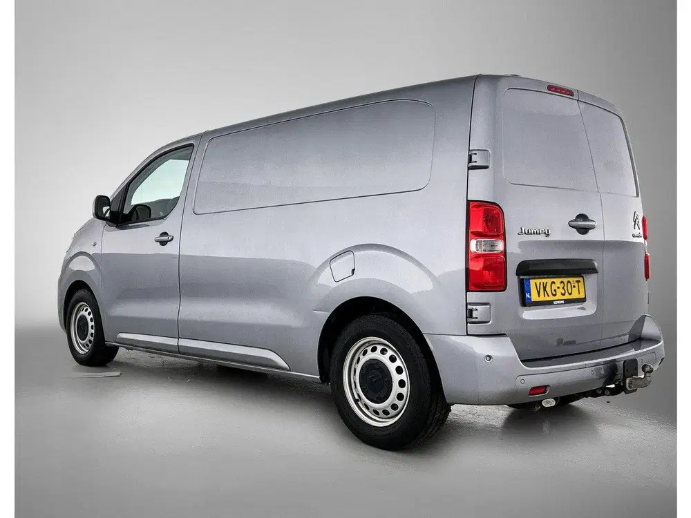 Citroën Jumpy Club M 120pk Automaat uit 2021, foto 3
