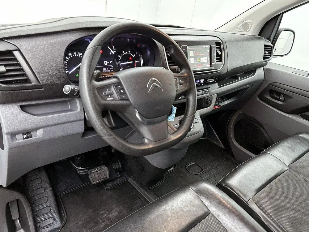 Citroën Jumpy Club M 120pk Automaat uit 2021, foto 5
