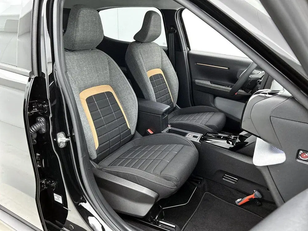 Citroën C3 Aircross SUV Plus Hybrid 7p. 145pk Automaat uit 2025, foto 14
