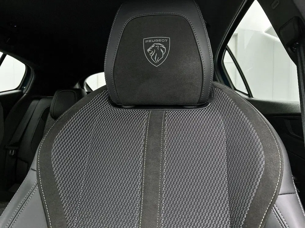 Peugeot 408 GT Hybrid 145pk Automaat uit 2026, foto 15