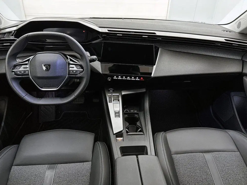 Peugeot 408 Allure Avantage 1.6 Plug-in HYbrid 225pk A uit 2025, foto 12