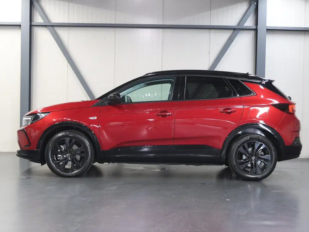 Opel Grandland 1.6 Turbo 225PK Plug-In Hybrid GS Line uit 2024, foto 2