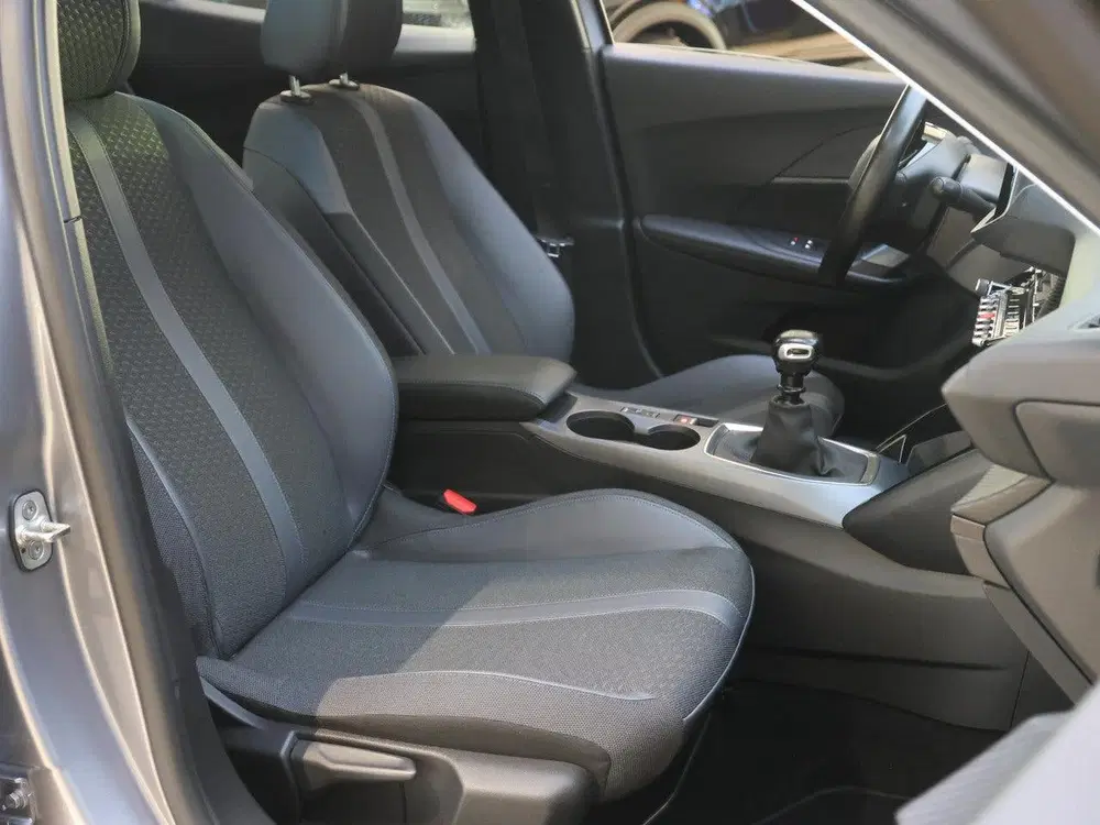 Peugeot 2008 SUV Blue Lease Allure 100 pk uit 2020, foto 11