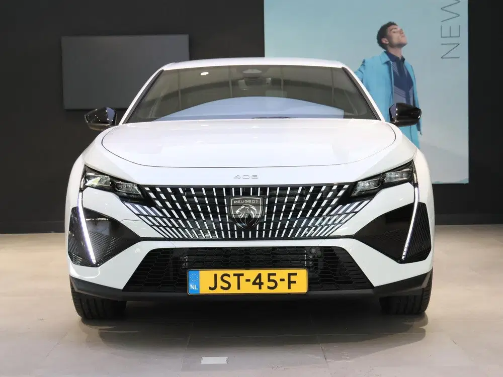 Peugeot 408 GT Hybrid 145 pk Automaat uit 2025, foto 6