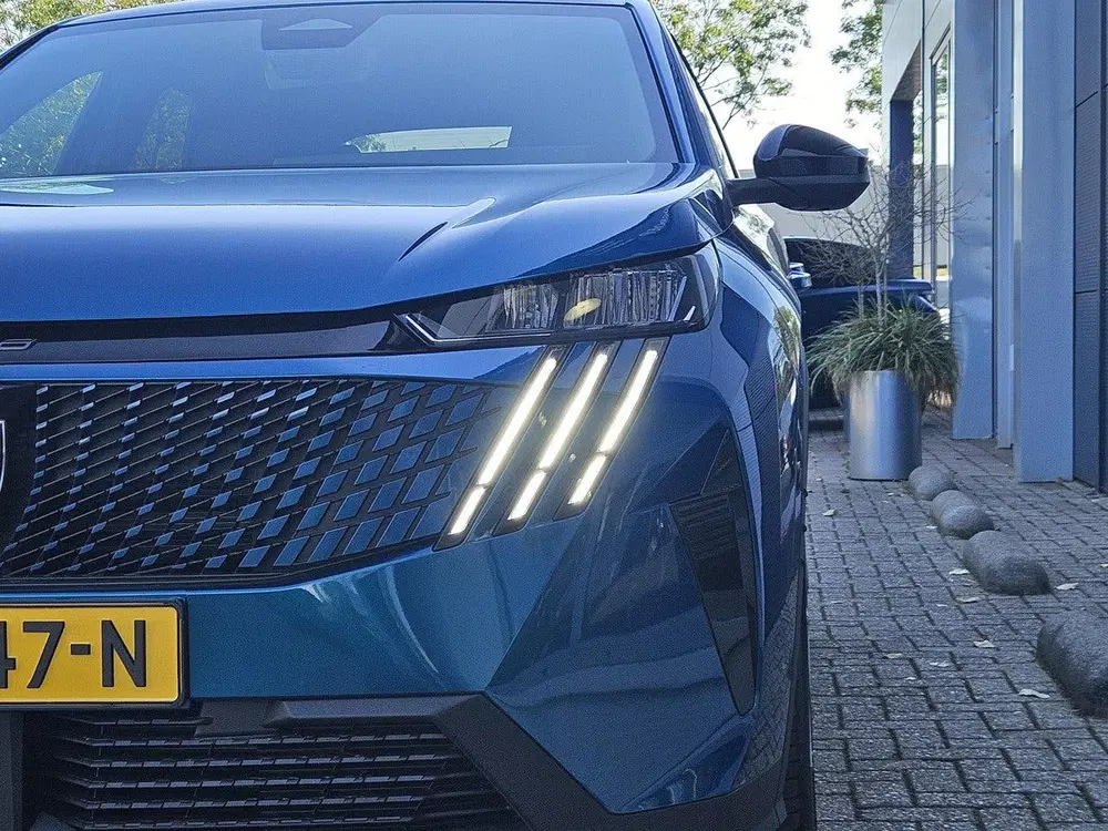 Peugeot 3008 1.2 Hybrid 145 Allure uit 2026, foto 11