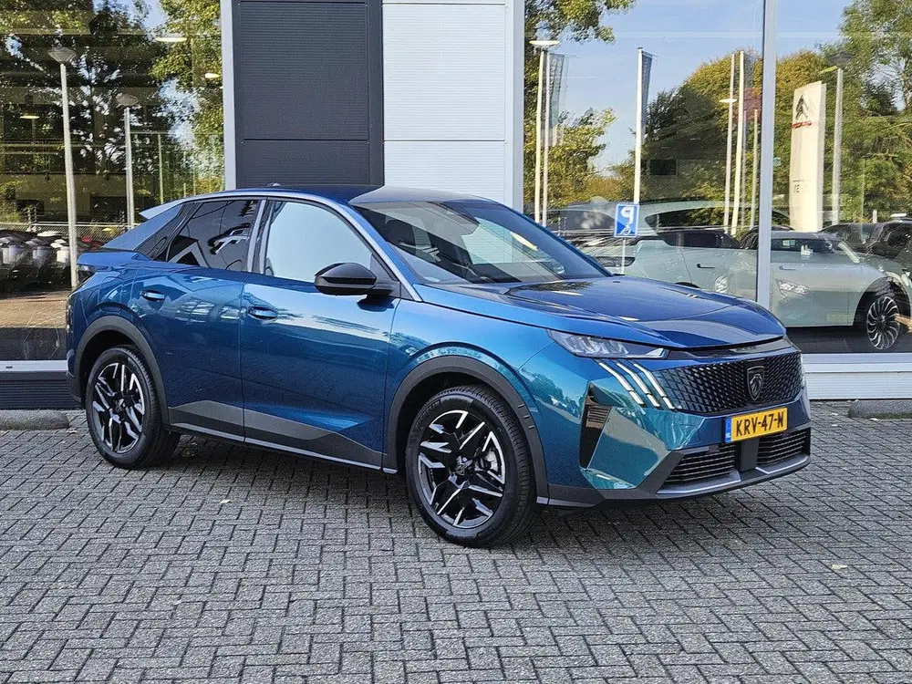 Peugeot 3008 1.2 Hybrid 145 Allure uit 2026, foto 2