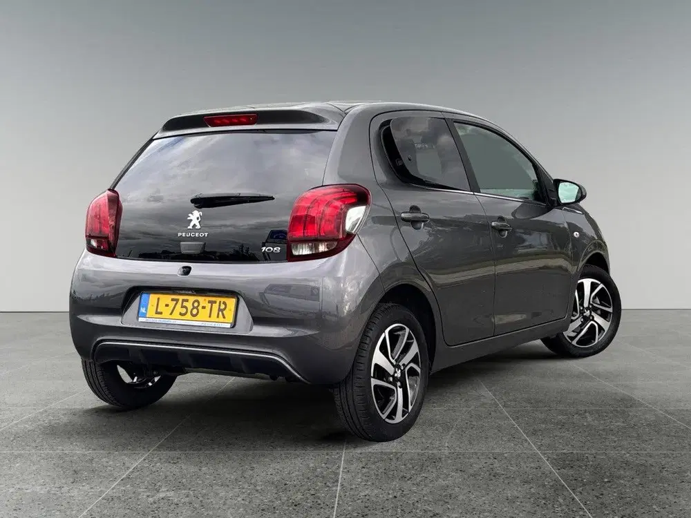 Peugeot 108 5-deurs Allure 1.0 e-VTi 72pk uit 2021, foto 5