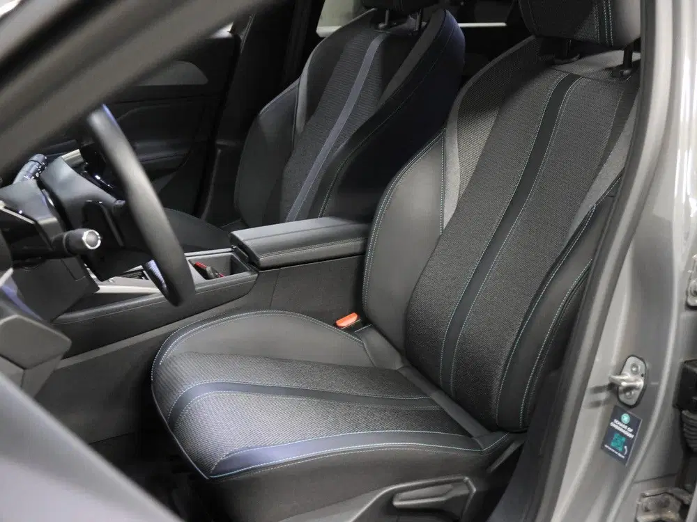 Peugeot 308 SW 1.2 Hybrid 145PK Allure uit 2025, foto 12