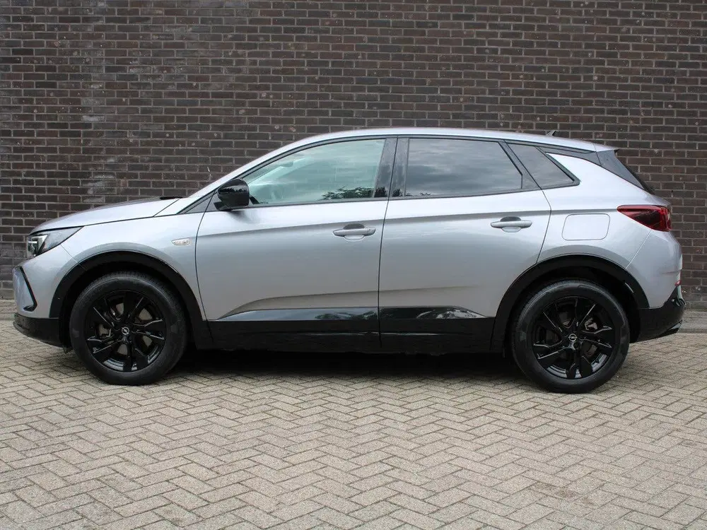 Opel Grandland GS-Line 225pk Plug-In Hybrid uit 2023, foto 10