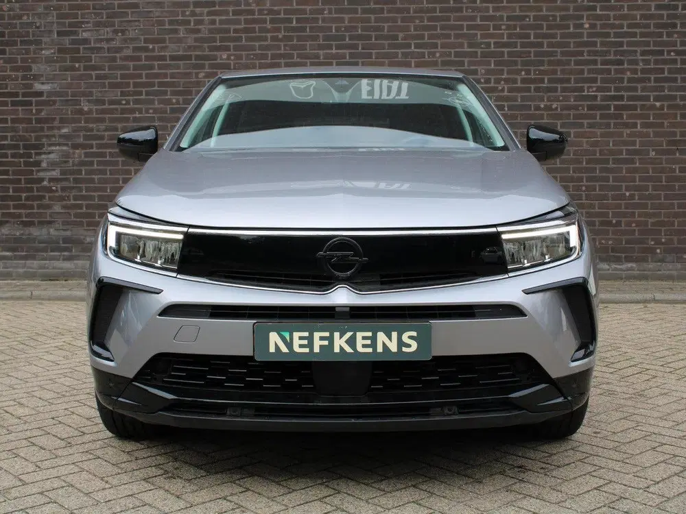 Opel Grandland GS-Line 225pk Plug-In Hybrid uit 2023, foto 2