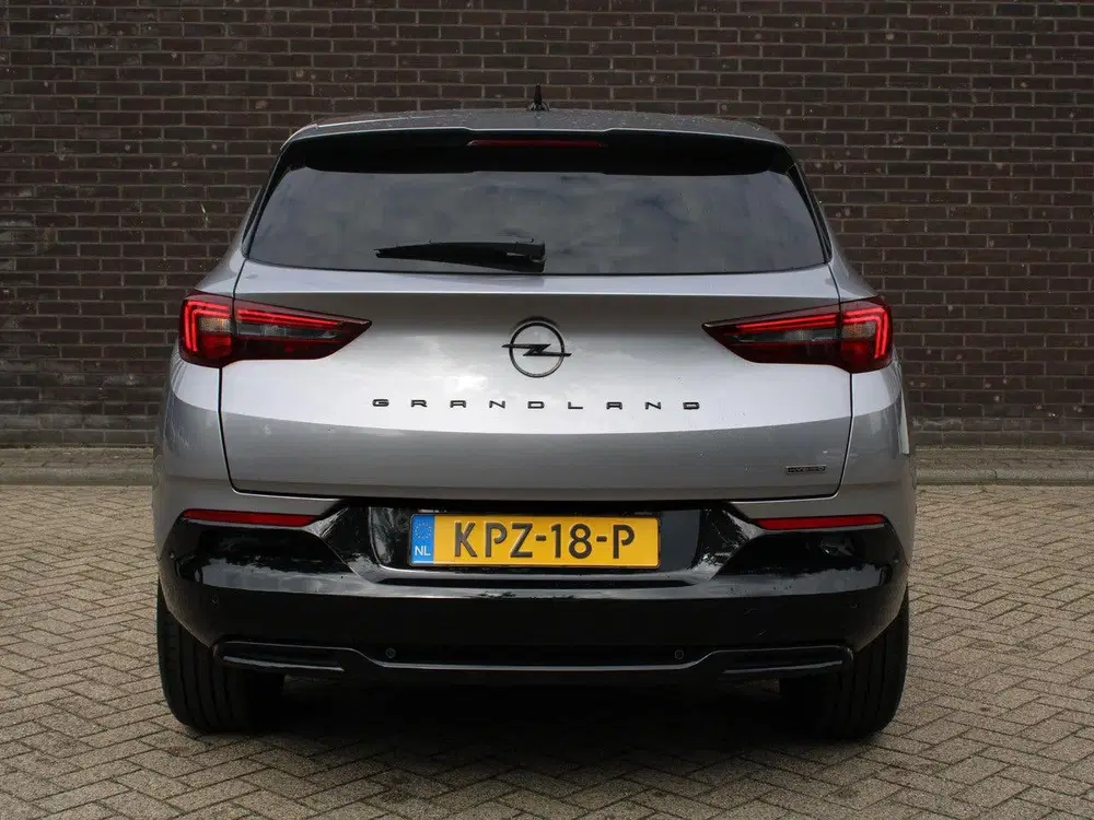 Opel Grandland GS-Line 225pk Plug-In Hybrid uit 2023, foto 8