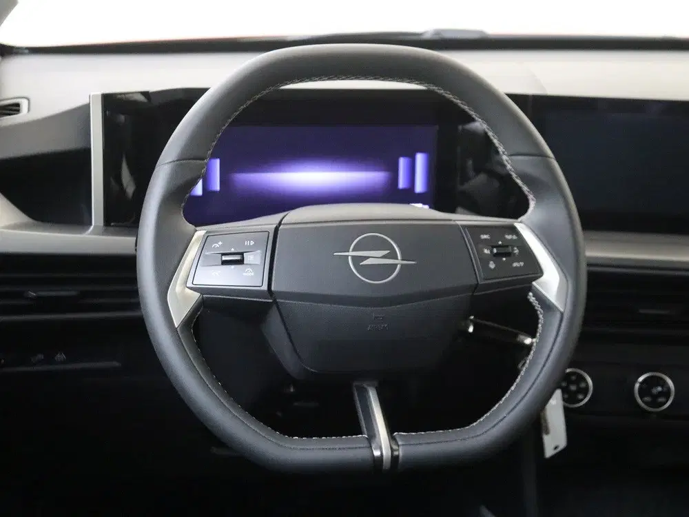 Opel Frontera 1.2 Turbo Hybrid Edition Navigatie l Parke uit 2025, foto 6