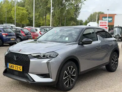 DS Automobiles DS 3 DS DS 3 Hybride 136pk Performance Line Aut uit 2024
