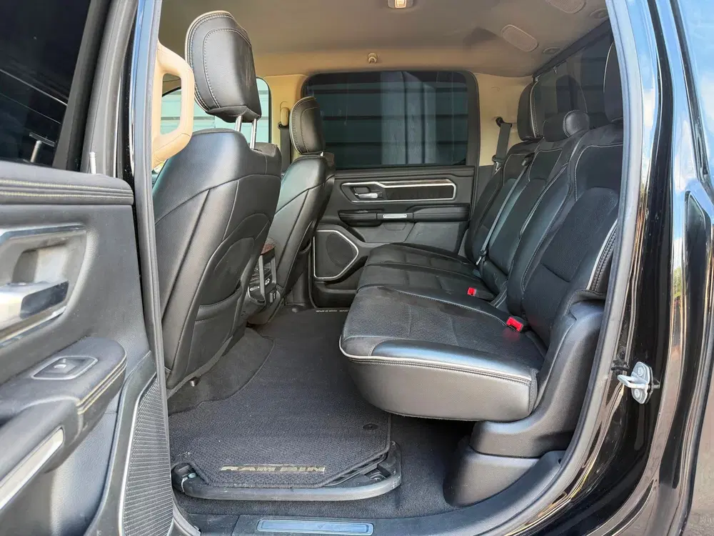Dodge RAM 5.7 V8 4x4 Crew Cab Laramie MARGE KOOPJE uit 2019, foto 13
