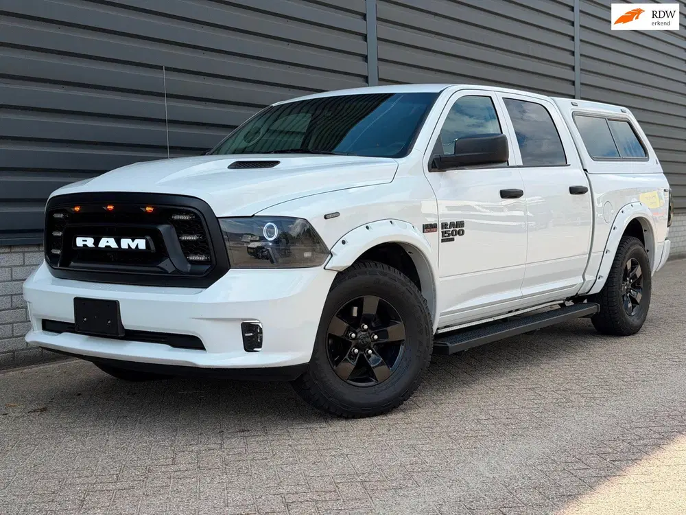 Dodge RAM 5.7 V8 Crew Cab uit 2023