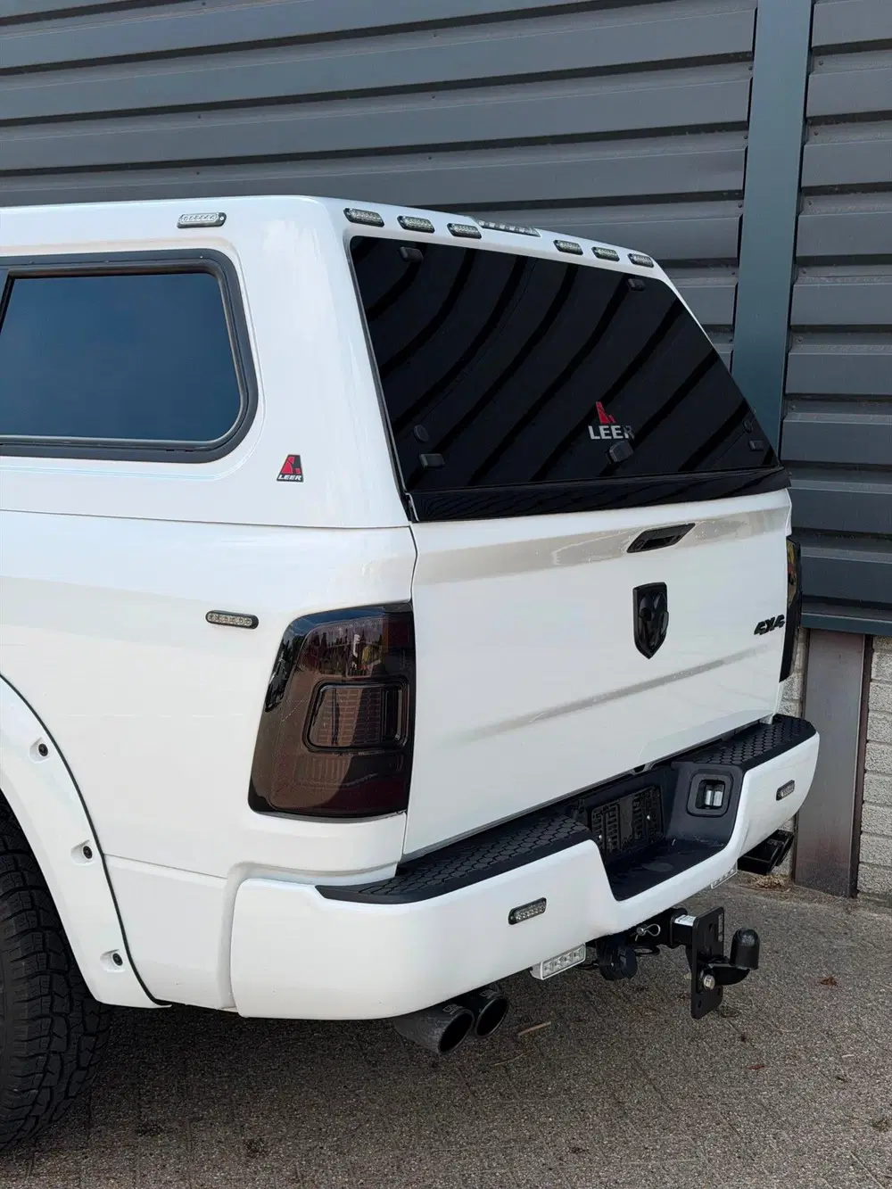 Dodge RAM 5.7 V8 Crew Cab uit 2023, foto 12