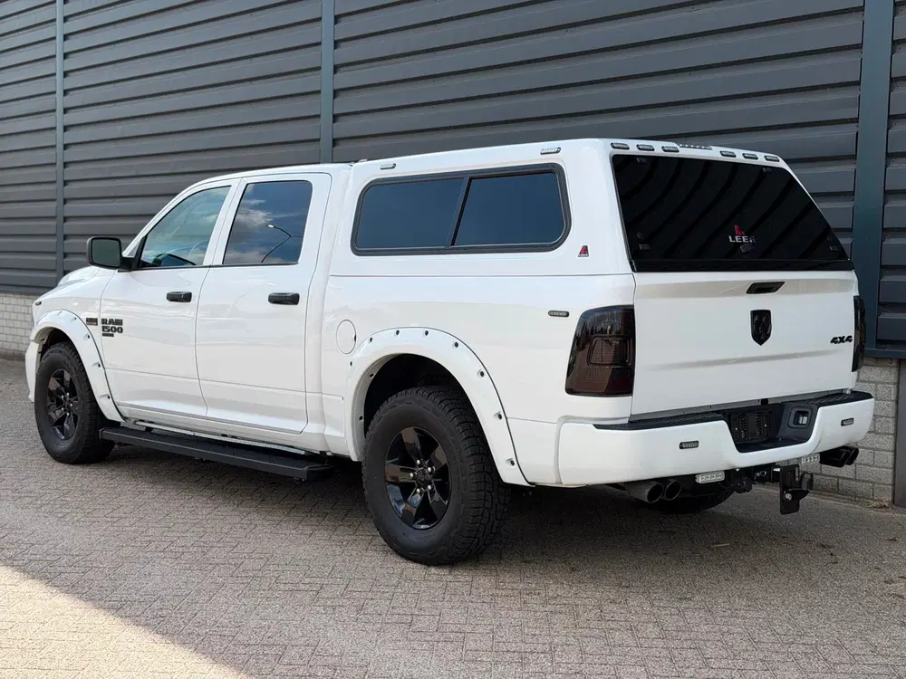 Dodge RAM 5.7 V8 Crew Cab uit 2023, foto 6