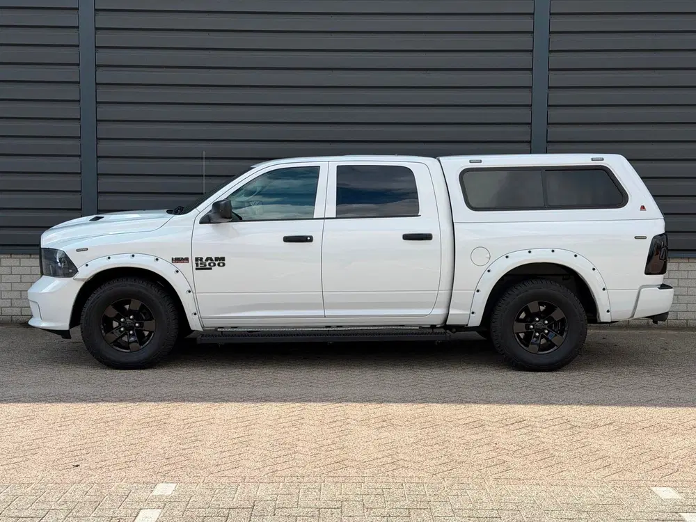 Dodge RAM 5.7 V8 Crew Cab uit 2023, foto 7