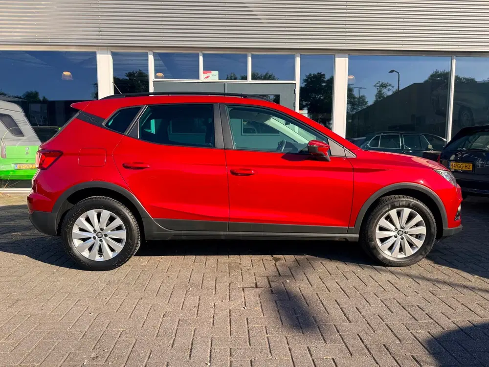 SEAT Arona 1.0 TSI Style uit 2020, foto 2