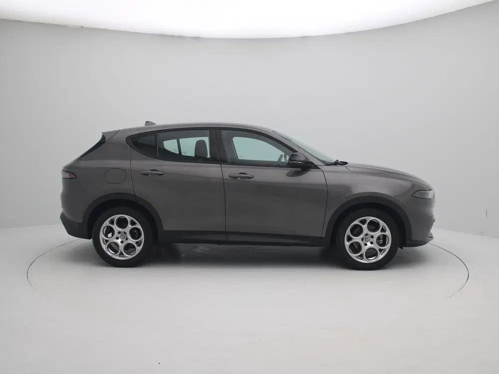Alfa Romeo Tonale 1.5T Hybrid Super uit 2023, foto 6