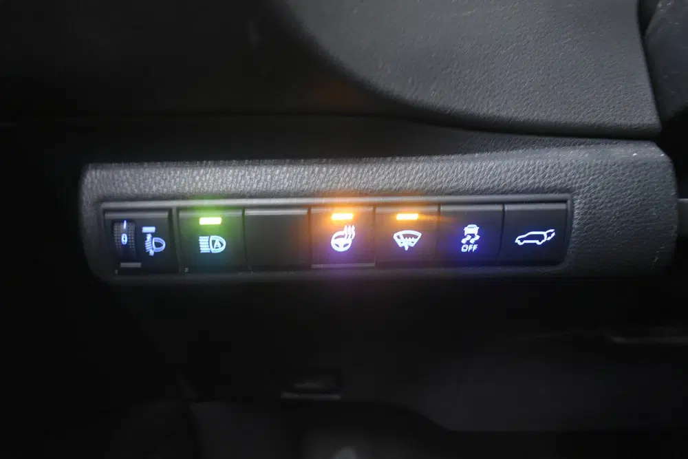 Toyota Corolla 1.8 Hybrid Premium Bi-Tone Head-Up Virtual uit 2022, foto 11
