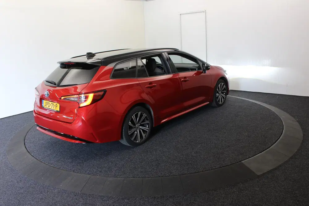 Toyota Corolla 1.8 Hybrid Premium Bi-Tone Head-Up Virtual uit 2022, foto 15