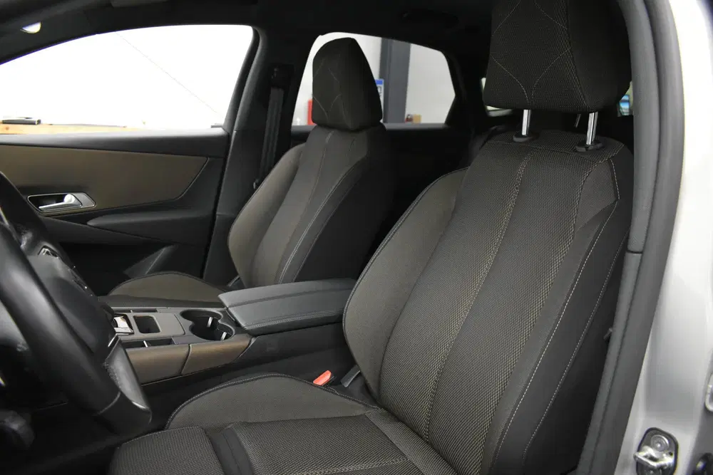 DS Automobiles DS 7 Crossback DS 7 Crossback E-Tense PHEV 4x4 Bastille+ uit 2020, foto 2