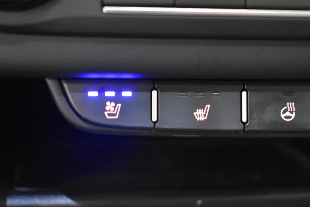 Kia Ceed 1.6 GDI PHEV Executive 166PK Pano Camera T uit 2021, foto 11