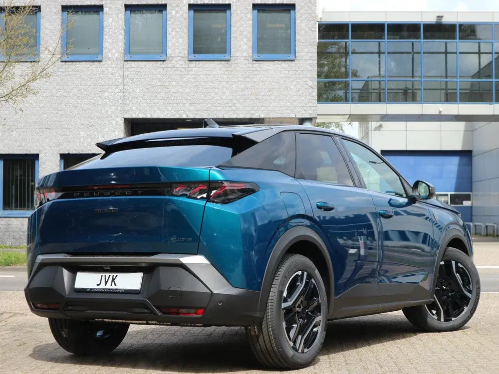 Peugeot 3008 1.2 Hybrid 145 GT uit 2026, foto 3