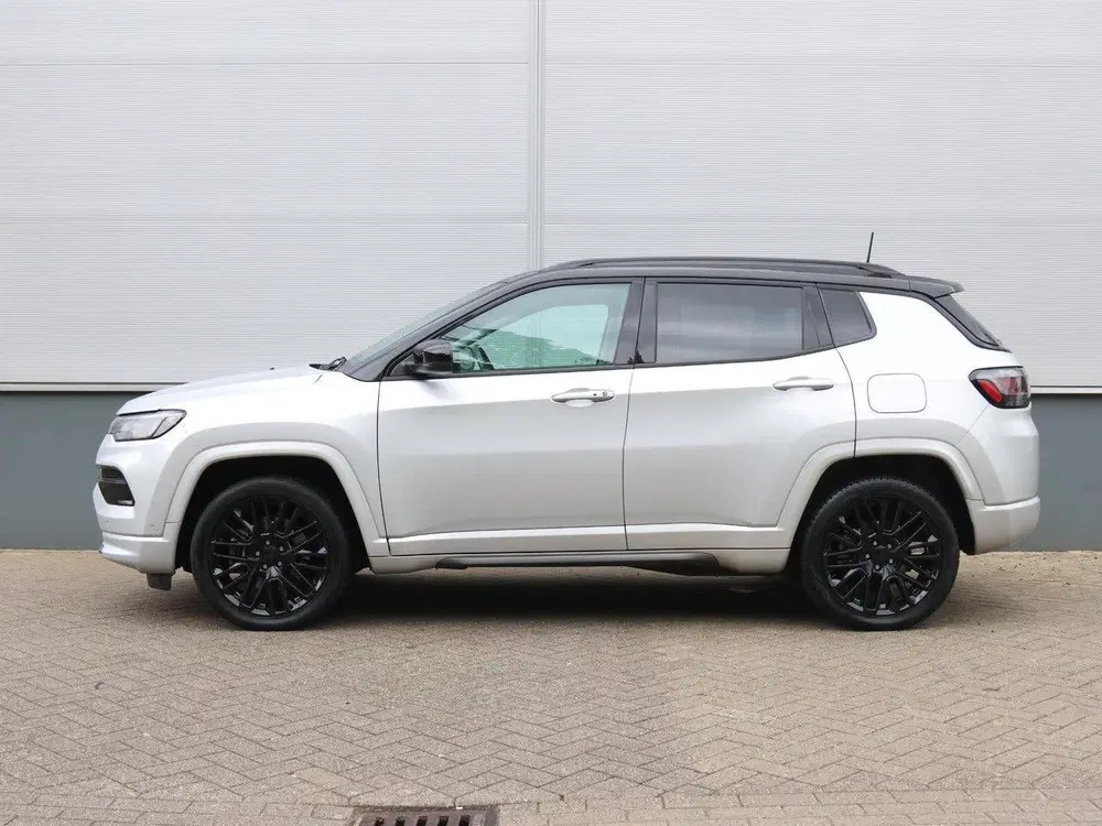 Jeep Compass 4xe 240 Plug-in Hybrid Electric S uit 2023, foto 2
