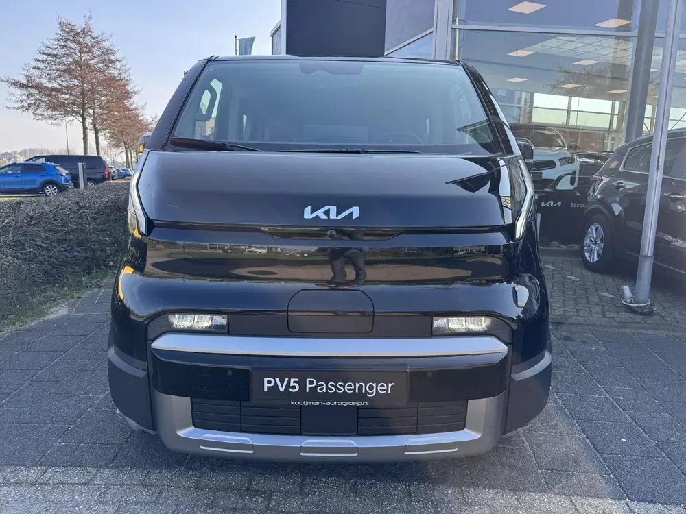 Kia PV5 Passenger Elite Executive 71.2 kWh Inclusief 3000 eu uit 2026, foto 3