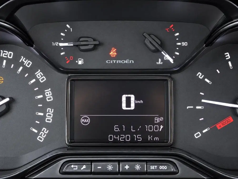 Citroën C3 1.2 PureTech Plus uit 2024, foto 15