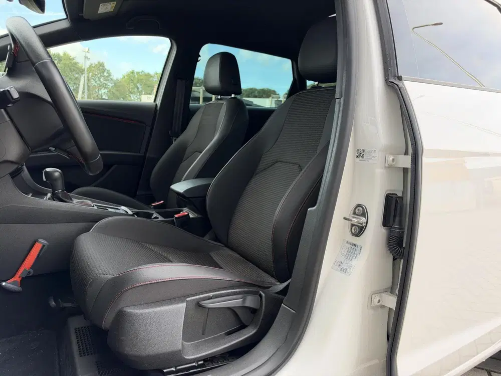 SEAT Leon 1.5 TSI FR uit 2019, foto 5