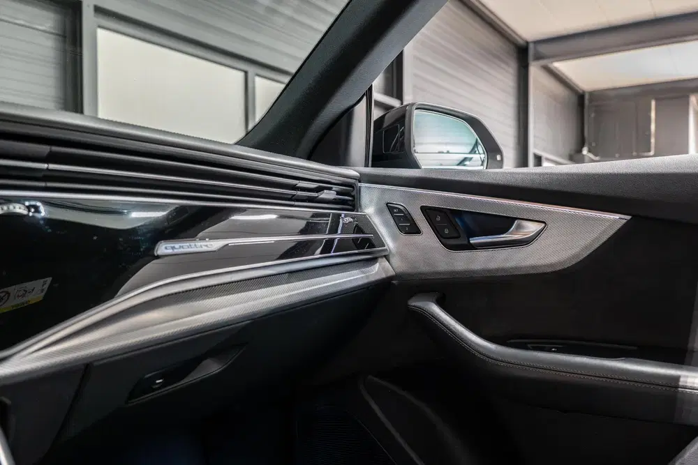 Audi RS Q8 4.0 TFSI quattro Kleppensysteem uit 2020, foto 14