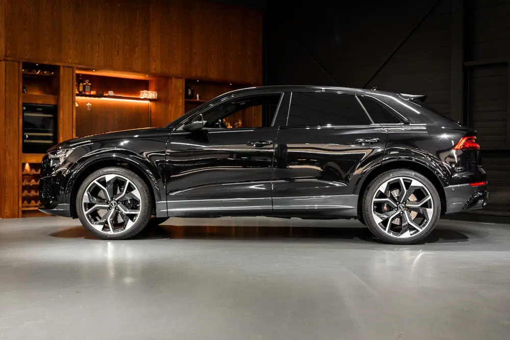 Audi RS Q8 4.0 TFSI quattro Kleppensysteem uit 2020, foto 5